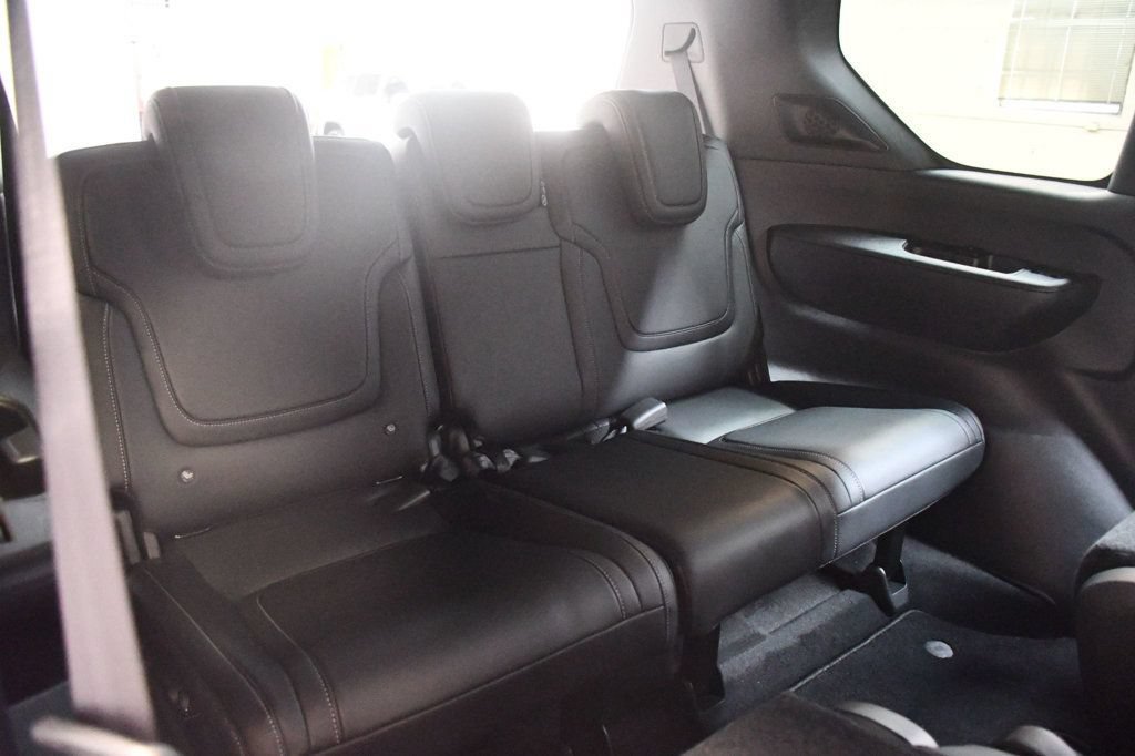 Used 2026 Nissan Armada PRO-4X w/ Captain's Chari Seat Package AWD/4WD image 38