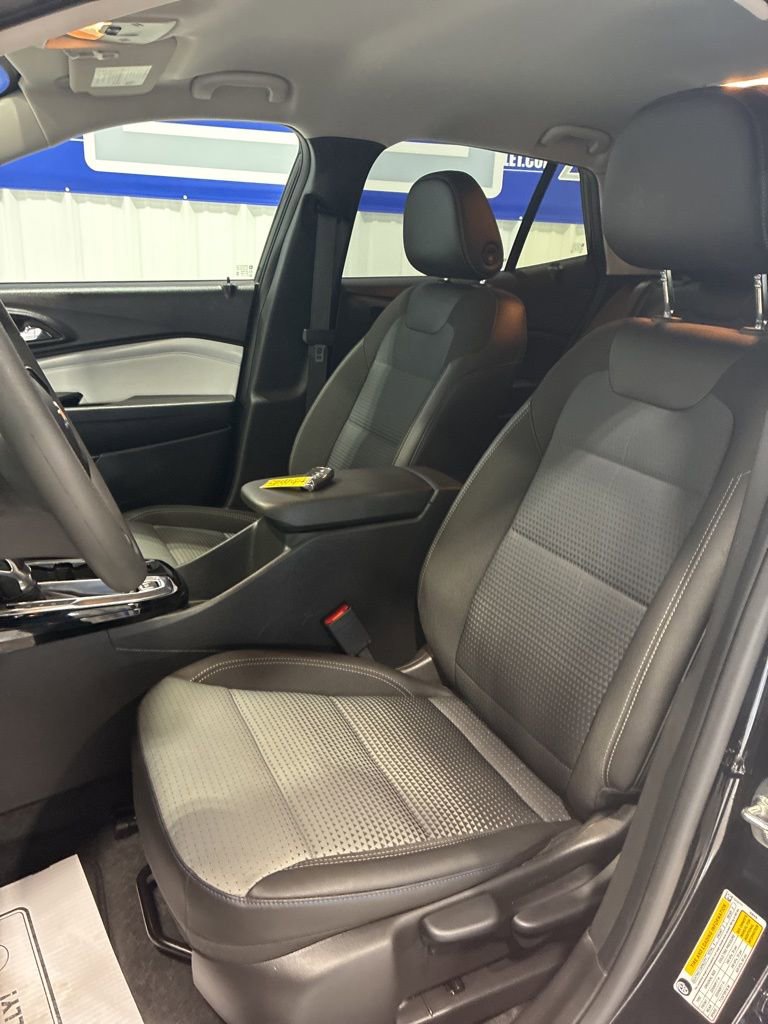 Used 2026 Chevrolet Trax LT FWD image 14