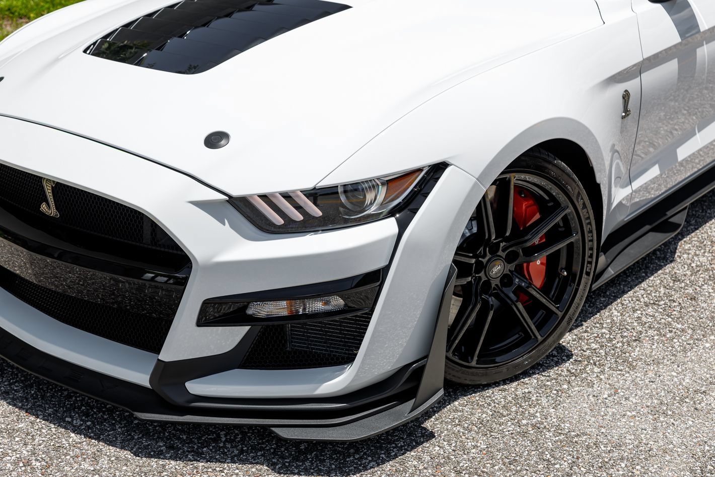 Used 2022 Ford Mustang Shelby GT500 w/ Technology Package RWD image 35
