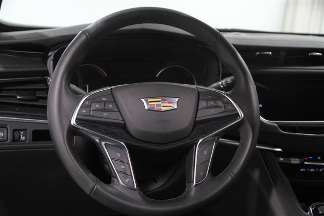 Used 2024 Cadillac XT5 Premium Luxury AWD/4WD image 7