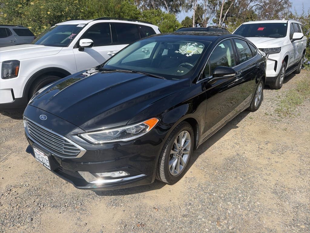 Used 2017 Ford Fusion SE w/ Fusion SE Technology Package