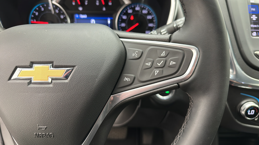 Used 2023 Chevrolet Equinox LT FWD image 19