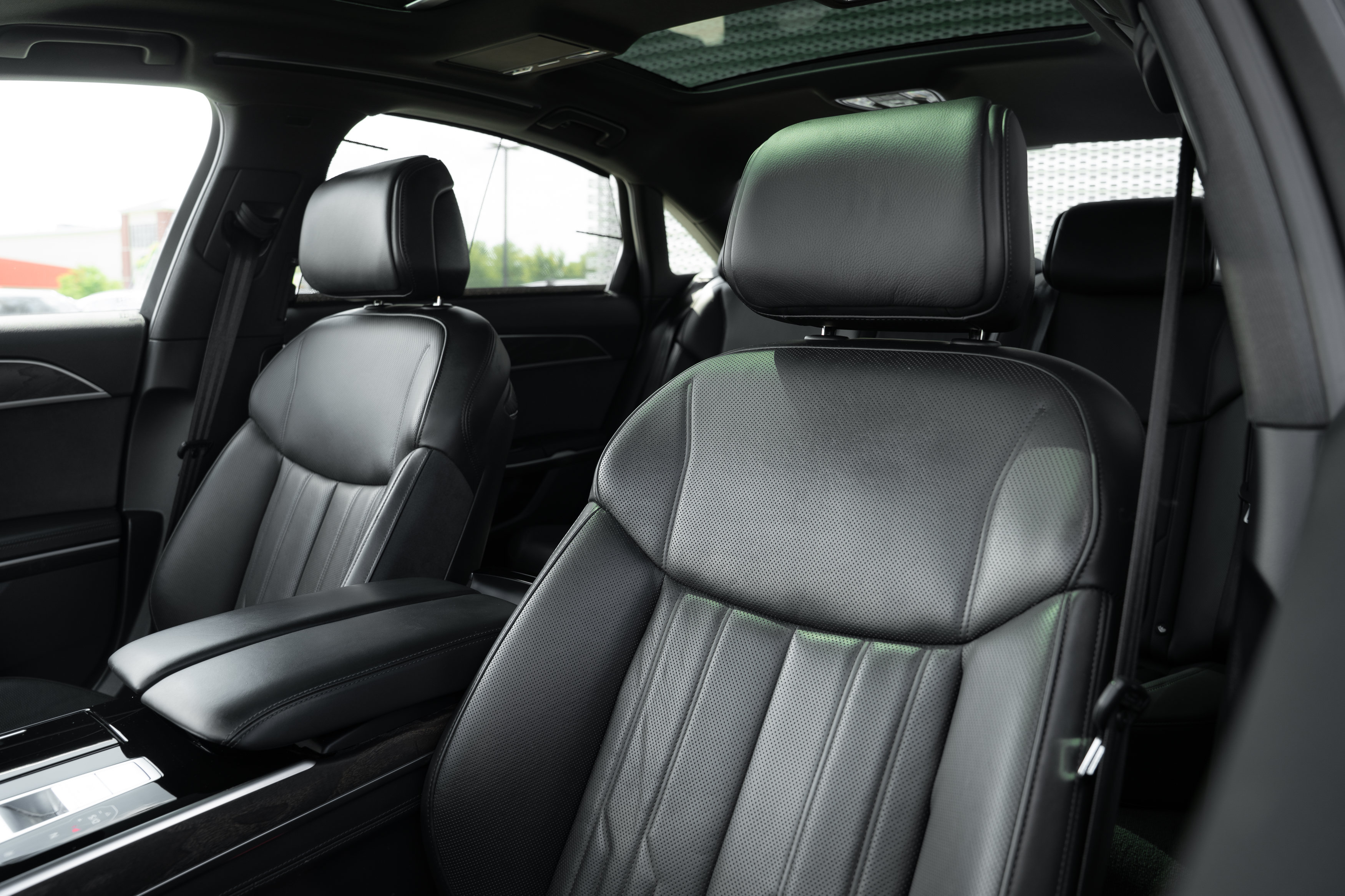 Certified 2022 Audi A8 L 3.0T AWD/4WD image 21