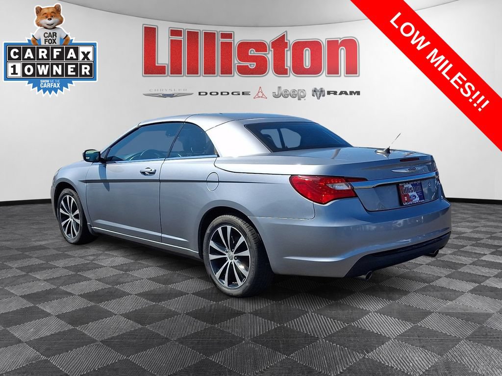Used 2013 Chrysler 200 S FWD image 6