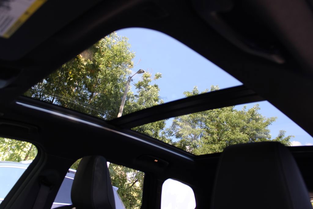 New 2026 BMW X1 M35i image 23