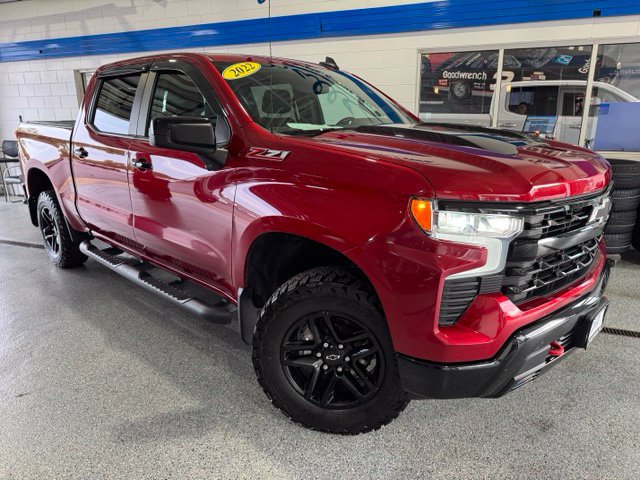 Used 2022 Chevrolet Silverado 1500 LT Trail Boss w/ Convenience Package II AWD/4WD image 2