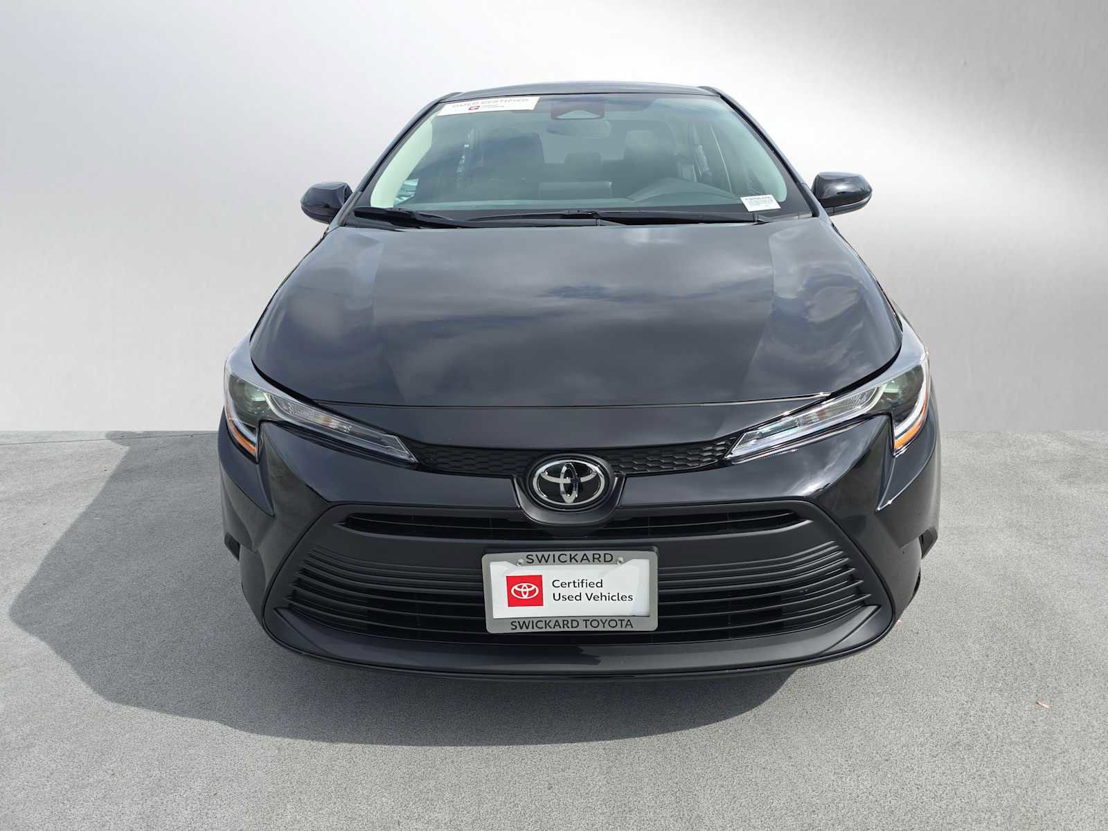 Certified 2026 Toyota Corolla LE FWD image 8