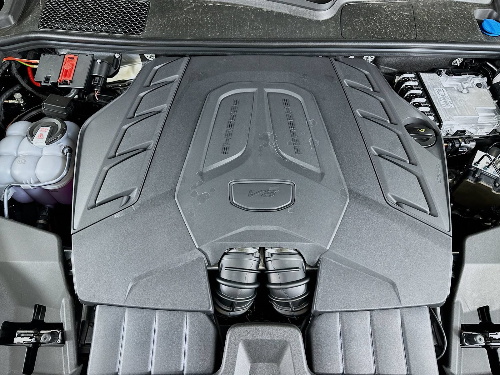 New 2026 Porsche Cayenne GTS AWD/4WD image 13