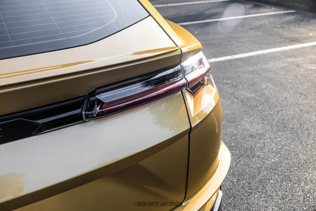 Used 2024 Lamborghini Urus S AWD/4WD image 60