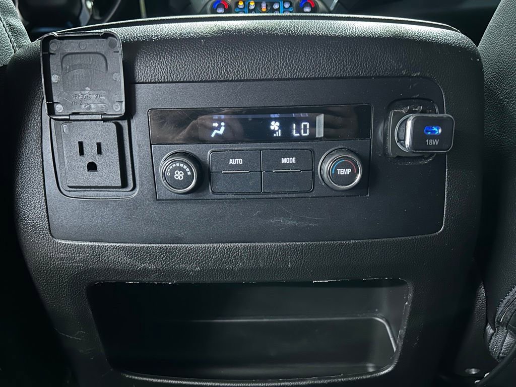 Used 2017 Chevrolet Tahoe LS AWD/4WD image 29
