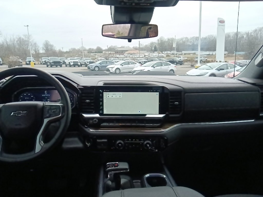 Used 2024 Chevrolet Silverado 1500 LT Trail Boss w/ Convenience Package II image 26