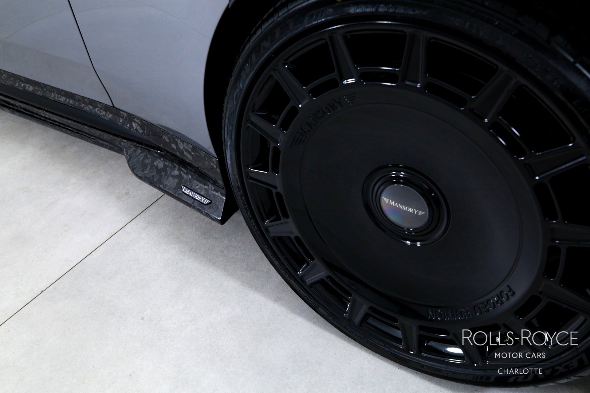 Used 2025 Rolls-Royce Spectre Black Badge image 39