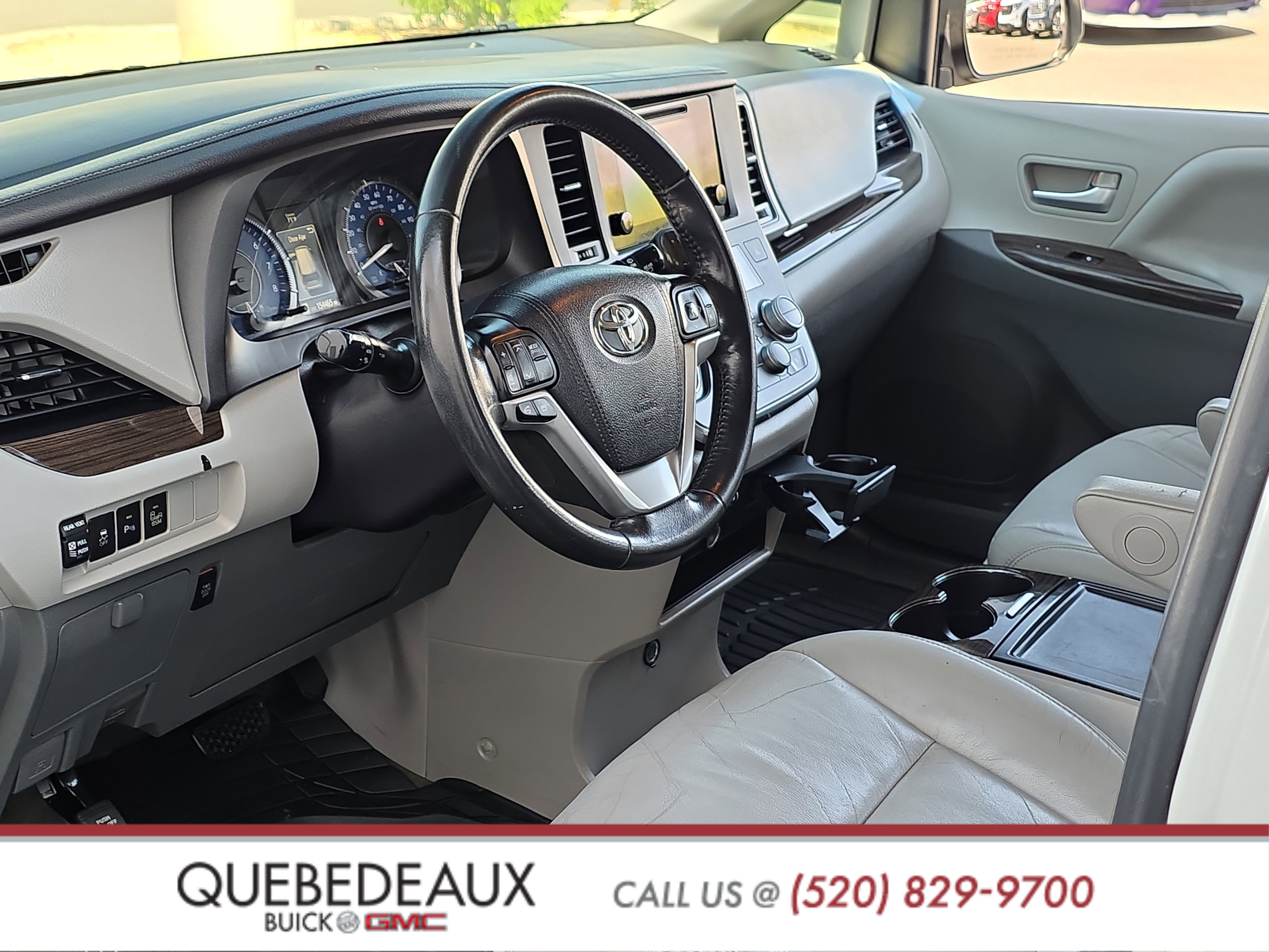 Used 2015 Toyota Sienna XLE w/ XLE Navigation Package FWD image 10