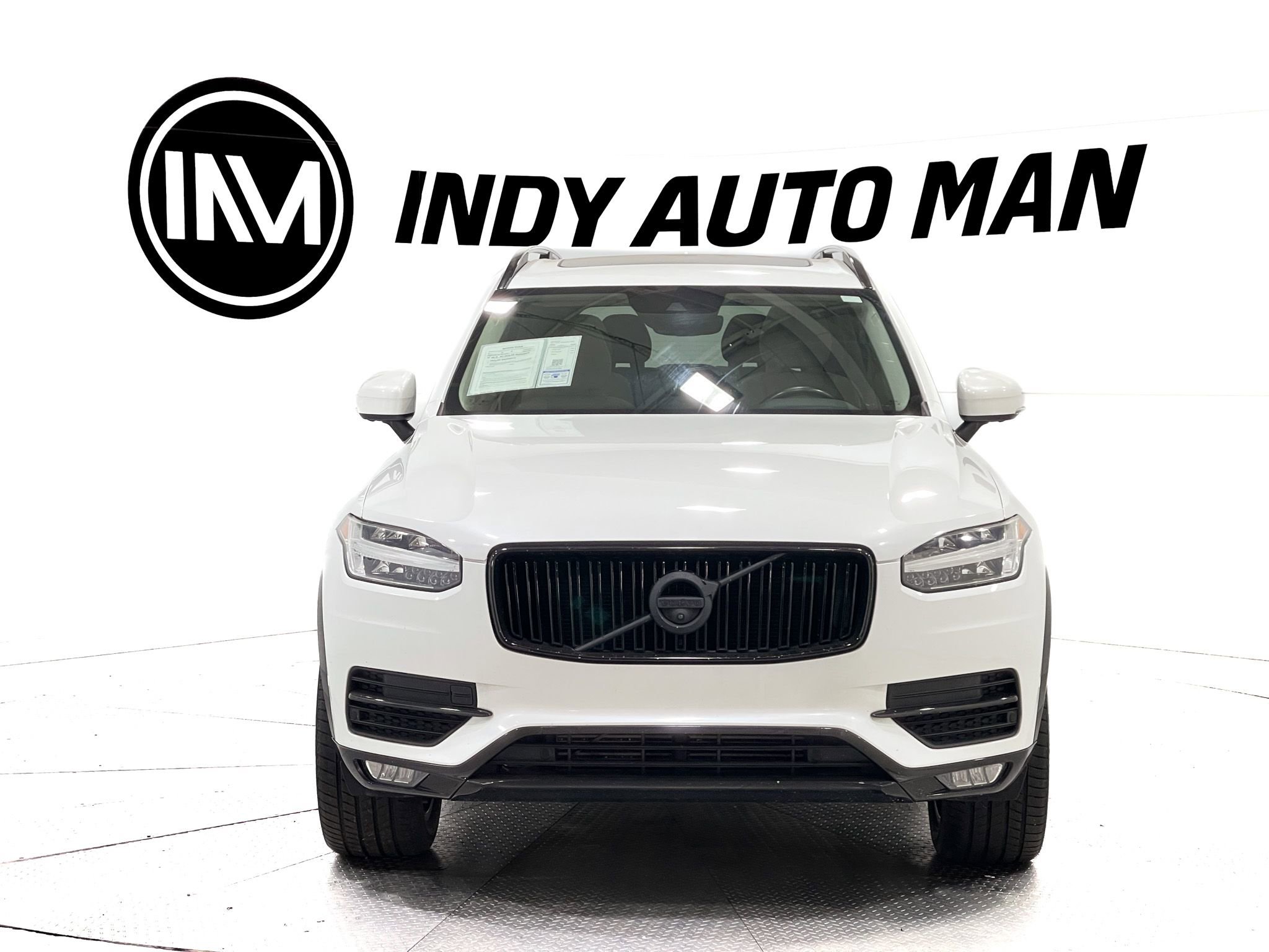 Used 2018 Volvo XC90 T5 Momentum w/ Convenience Package FWD image 9