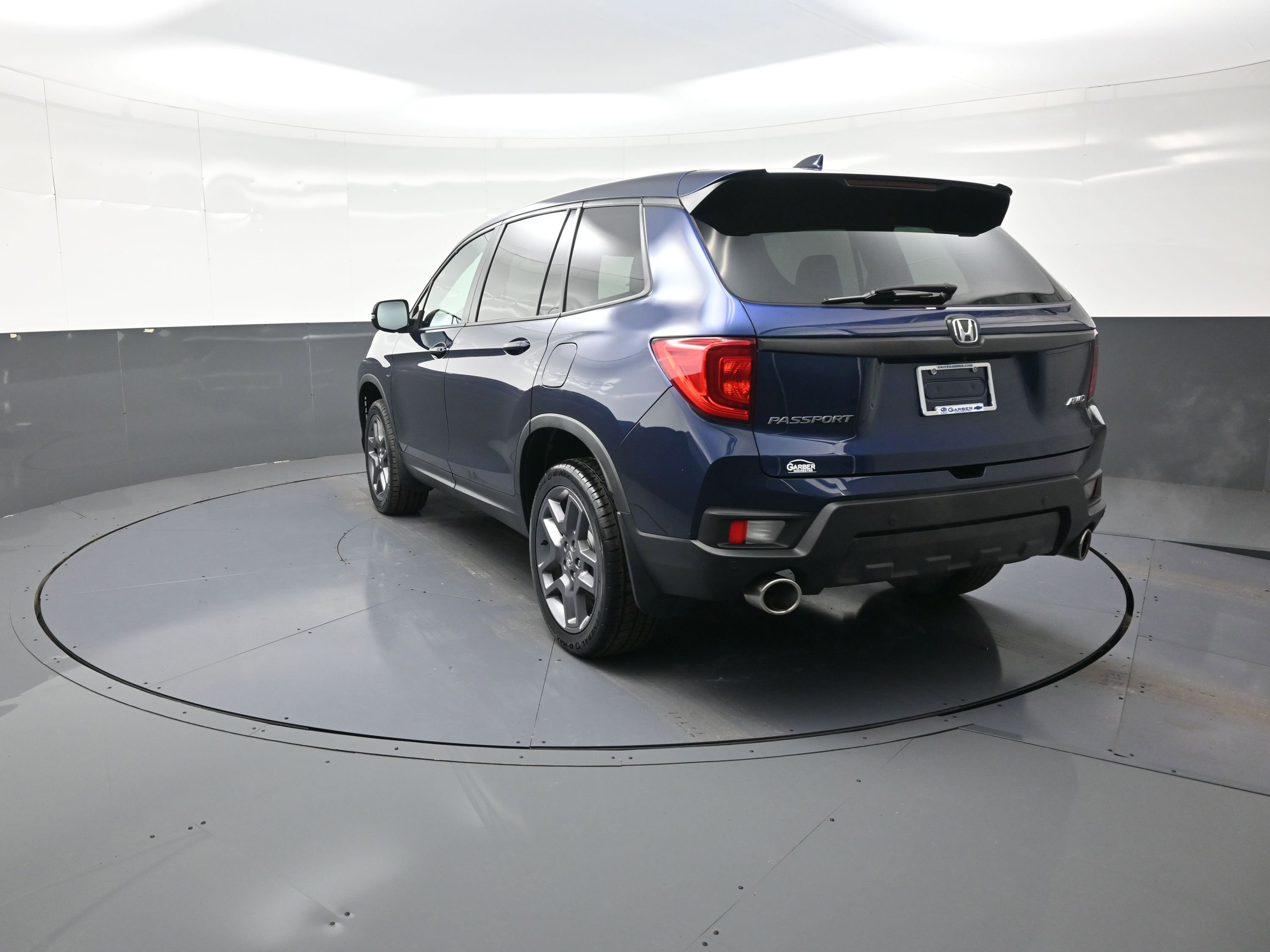 Used 2023 Honda Passport EX-L image 5