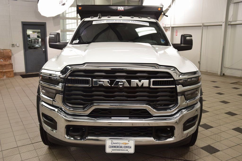Used 2025 RAM 5500 Tradesman w/ Safety Group AWD/4WD image 2