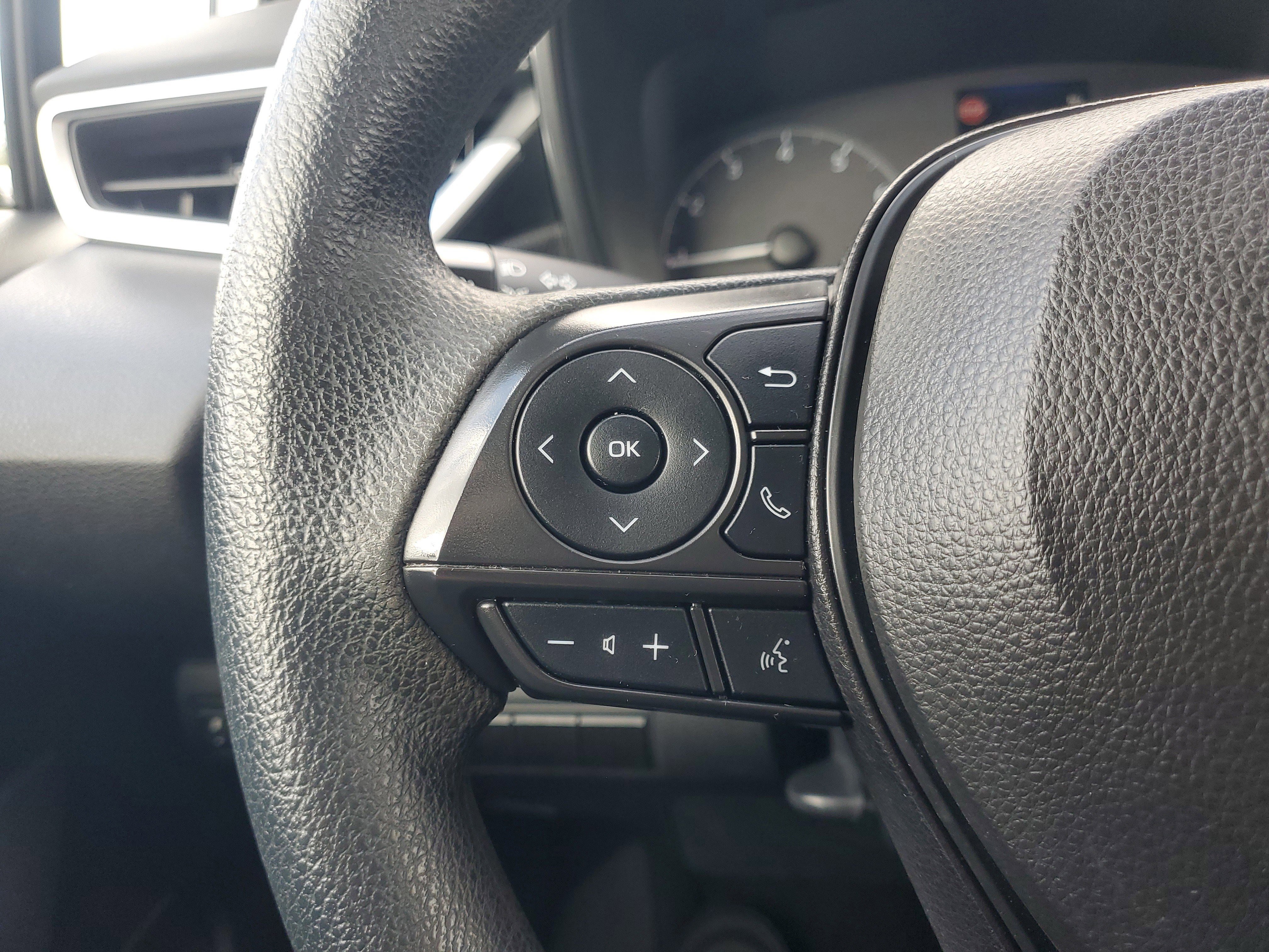 Used 2023 Toyota Corolla LE image 21