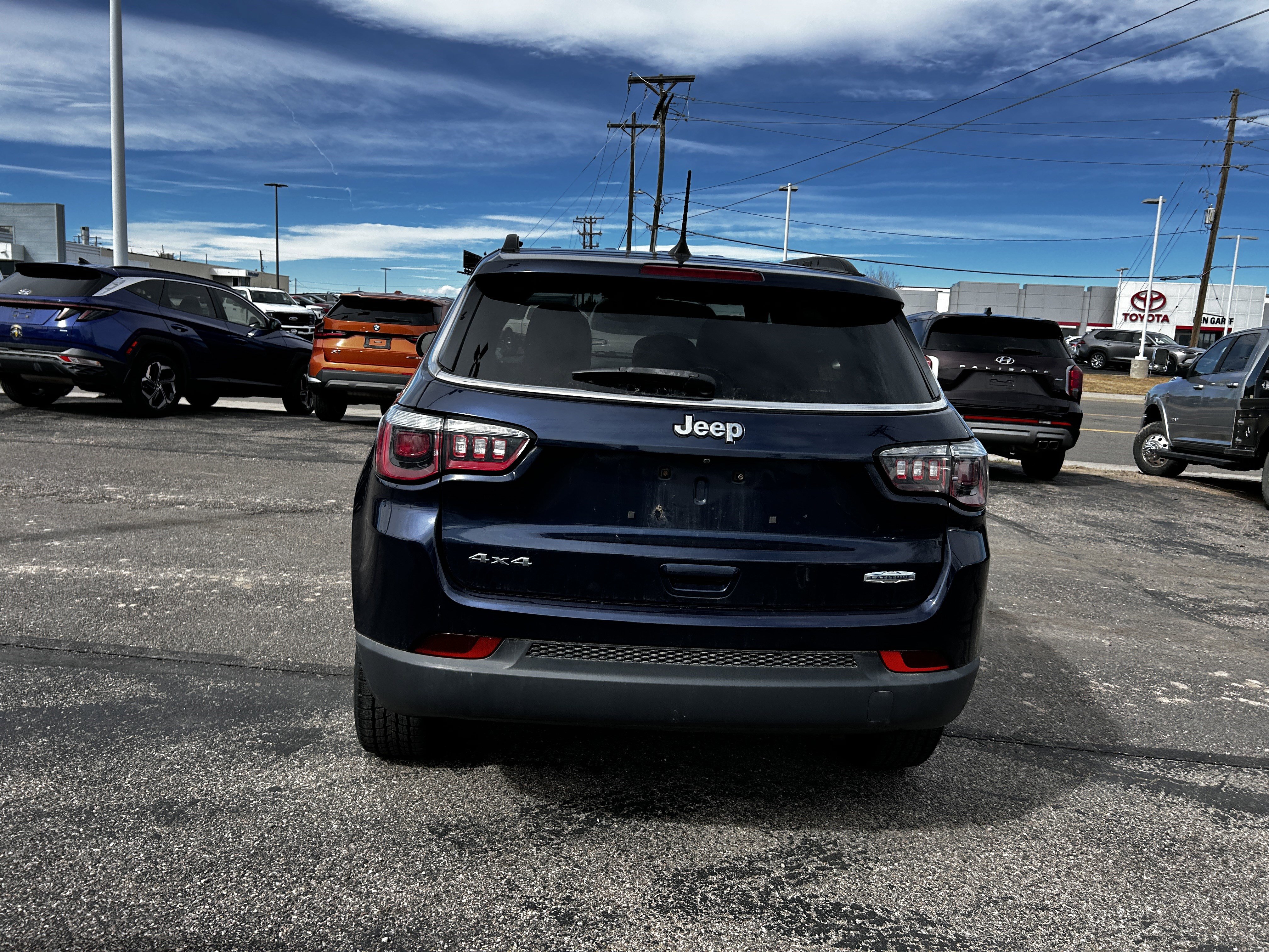 Used 2018 Jeep Compass Latitude w/ Popular Equipment Group image 4