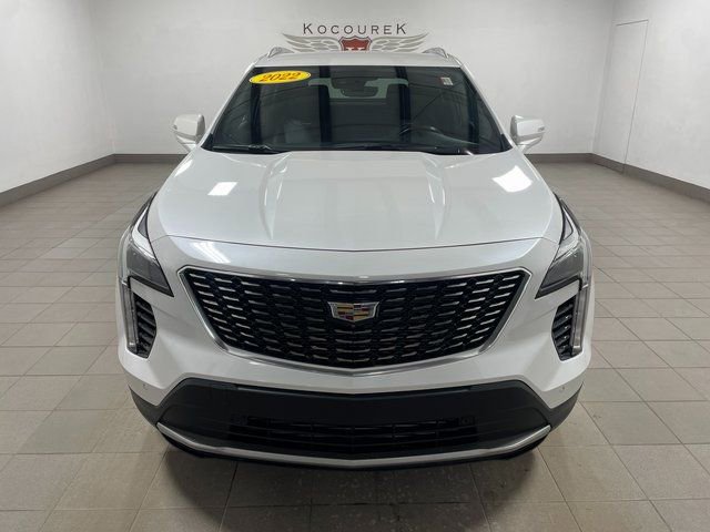 Used 2022 Cadillac XT4 Premium Luxury image 2