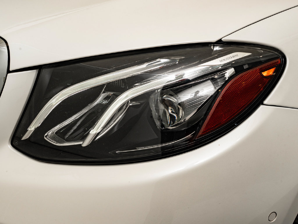 Used 2018 Mercedes-Benz E 400 4MATIC Wagon image 15