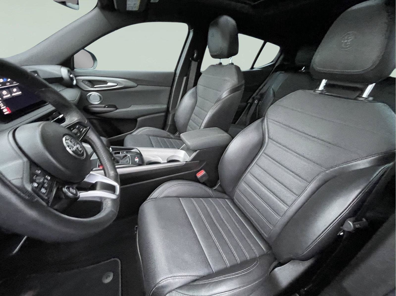 Used 2024 Alfa Romeo Tonale Ti AWD/4WD image 15
