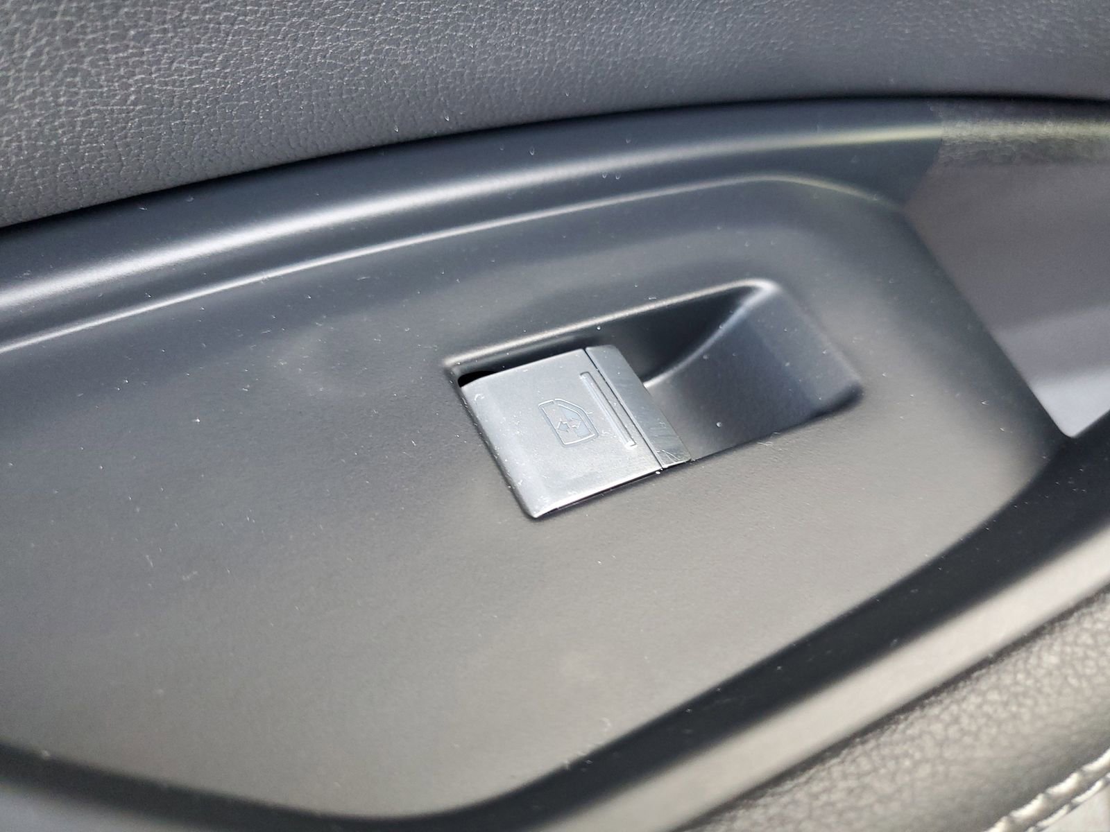 Used 2023 Audi e-tron Premium Plus w/ Premium Plus Package image 17