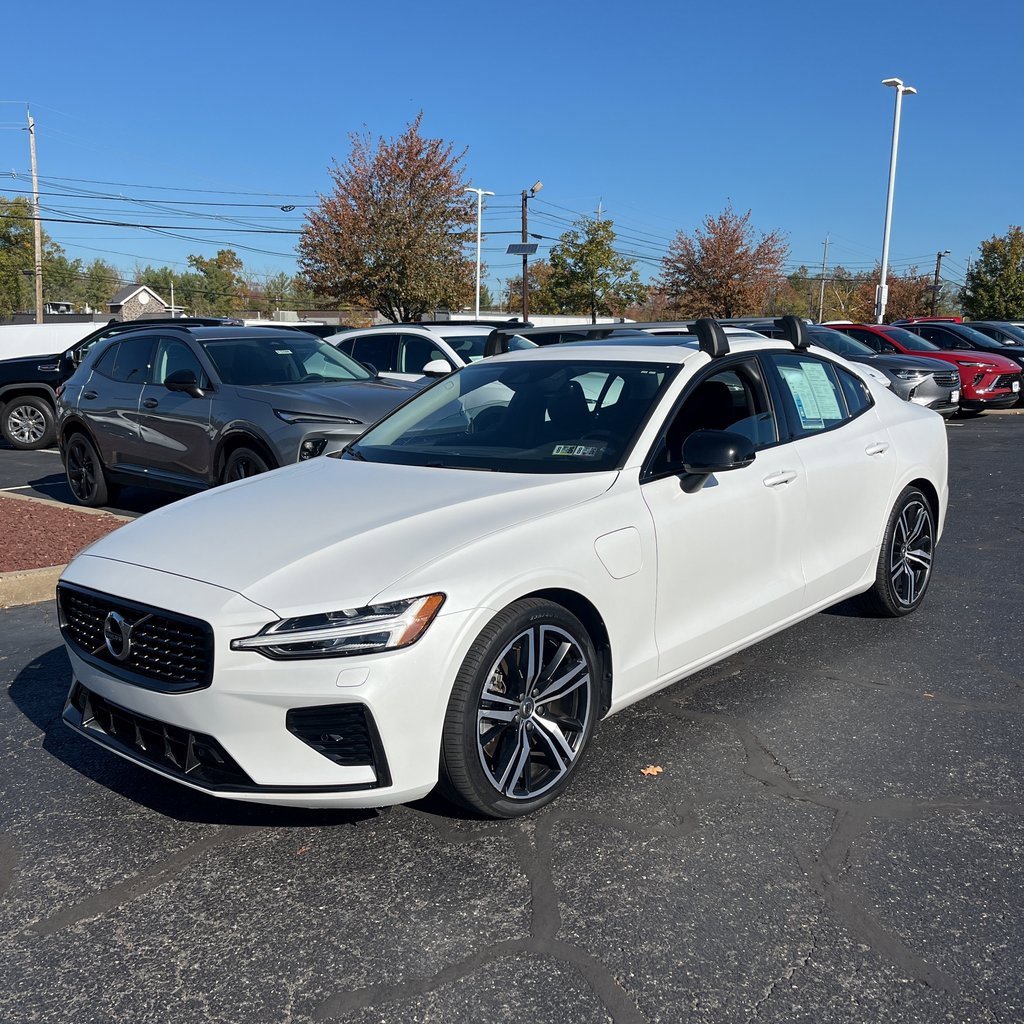Used 2022 Volvo S60 T8 R-Design Expression w/ Premium Package
