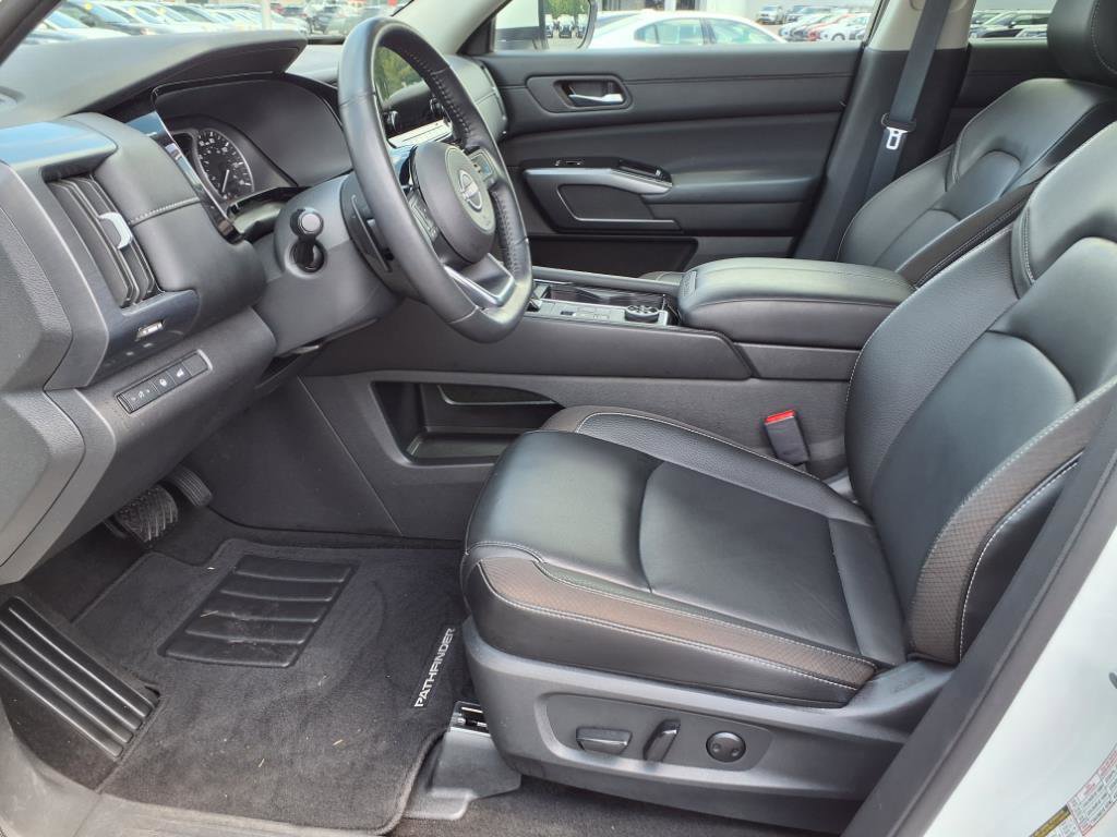 Certified 2024 Nissan Pathfinder SL image 7