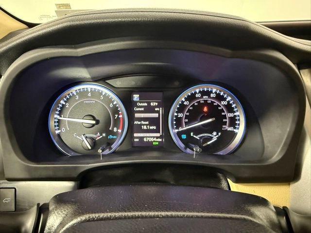 Used 2019 Toyota Highlander XLE FWD image 20