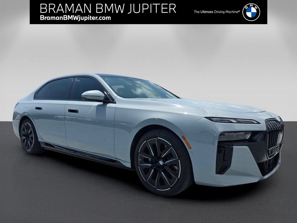 Used 2023 BMW i7 xDrive60 AWD/4WD image 1