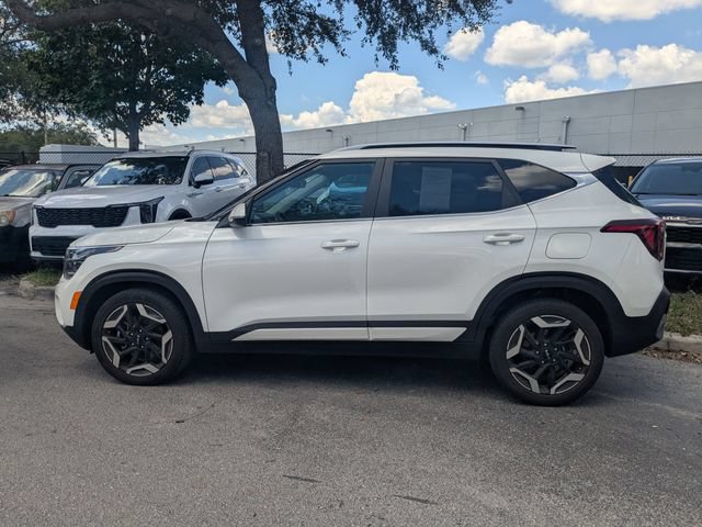 Certified 2025 Kia Seltos SX w/ SX Sunroof Package AWD/4WD image 5