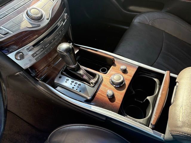 Used 2017 INFINITI Q70 L 3.7 w/ Deluxe Touring Package image 20