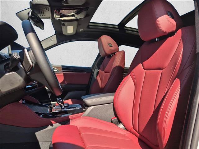 Used 2024 BMW X4 xDrive30i w/ Premium Package AWD/4WD image 17