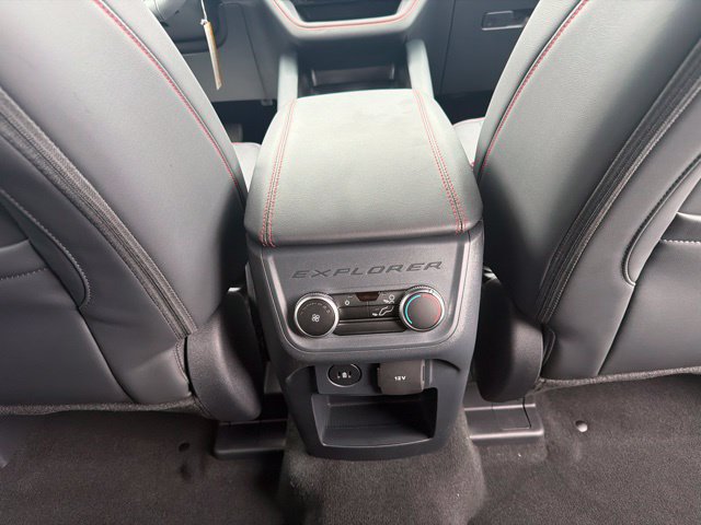 Used 2026 Ford Explorer ST-Line w/ ST-Line Street Pack AWD/4WD image 49