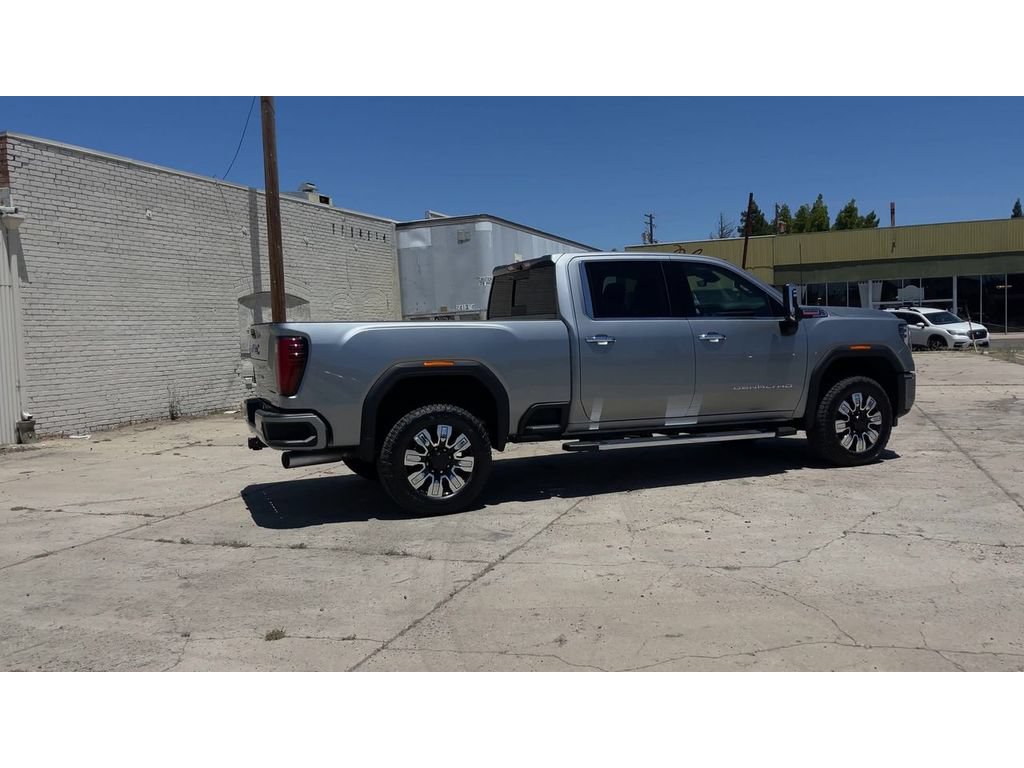 New 2026 GMC Sierra 2500 Denali w/ Denali Reserve Package AWD/4WD image 3
