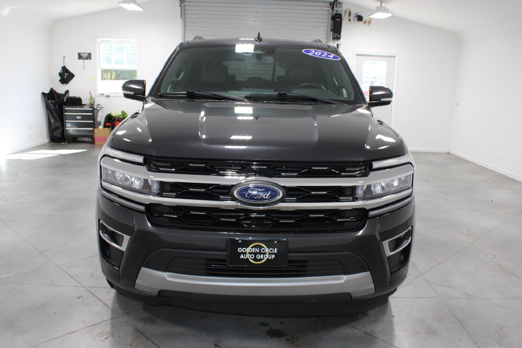 Used 2024 Ford Expedition Limited RWD image 3