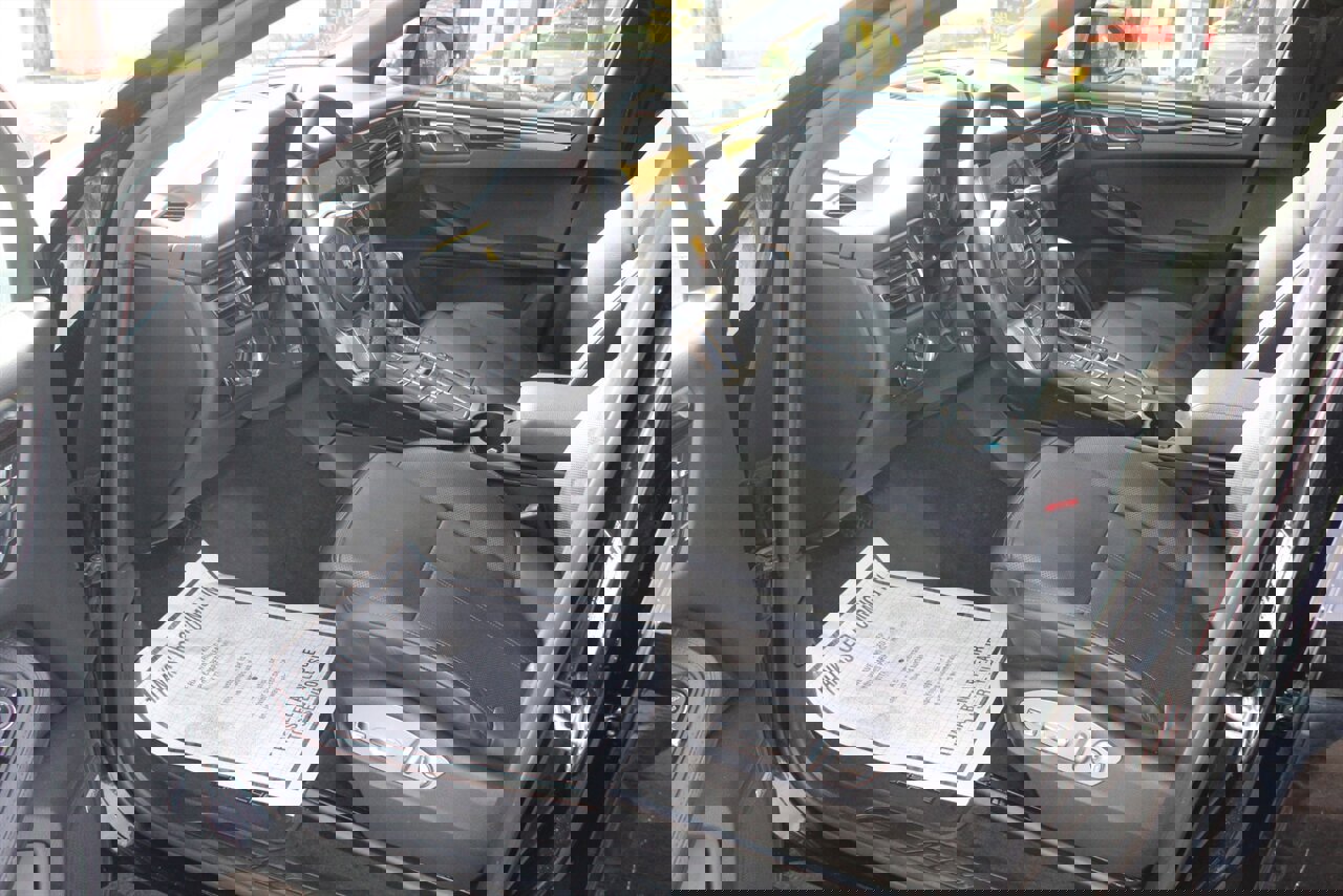 Used 2020 Porsche Macan image 13