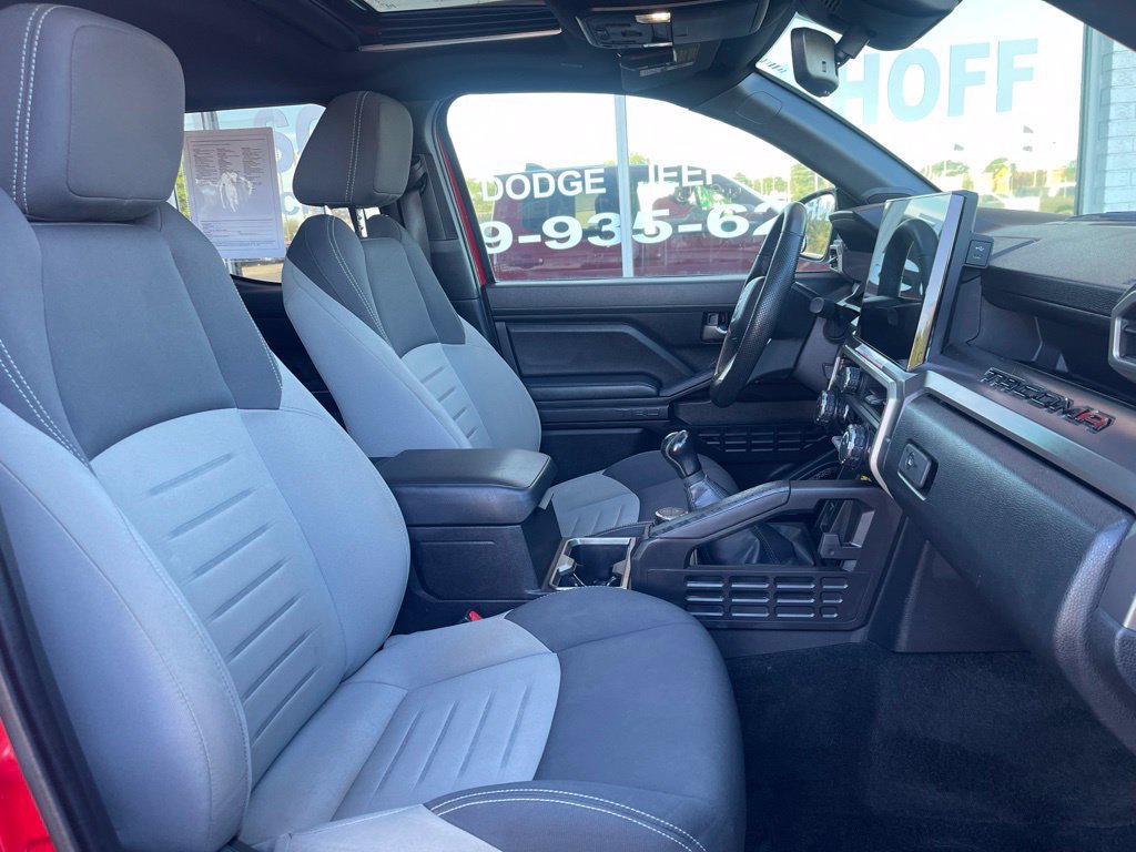 Used 2024 Toyota Tacoma TRD Sport w/ TRD Sport Upgrade Package AWD/4WD image 11