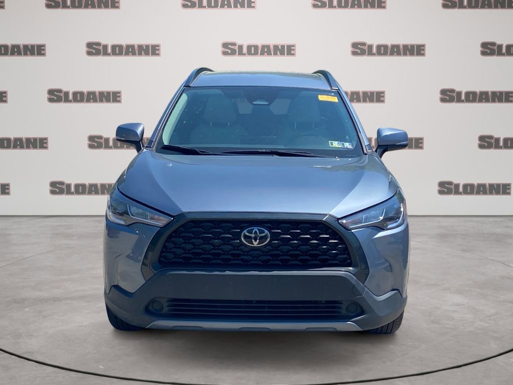 Used 2023 Toyota Corolla Cross LE AWD/4WD image 2