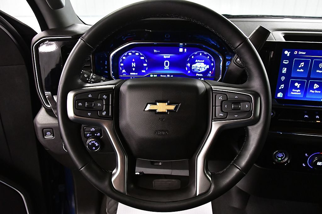 Used 2023 Chevrolet Silverado 1500 LT AWD/4WD image 18