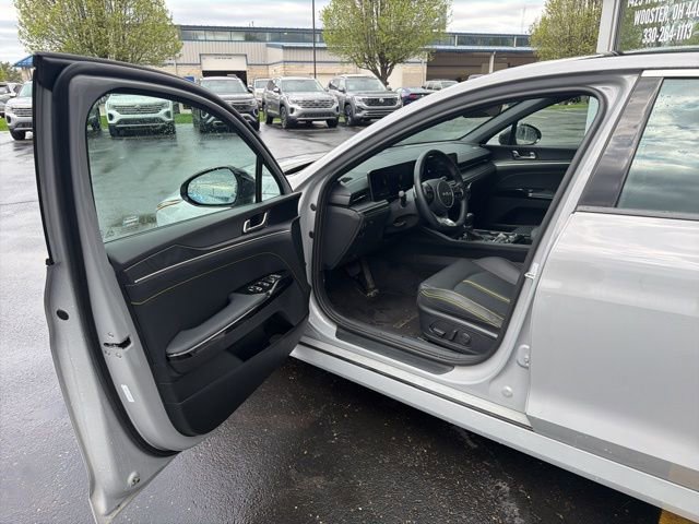 Used 2025 Kia K5 GT FWD image 16