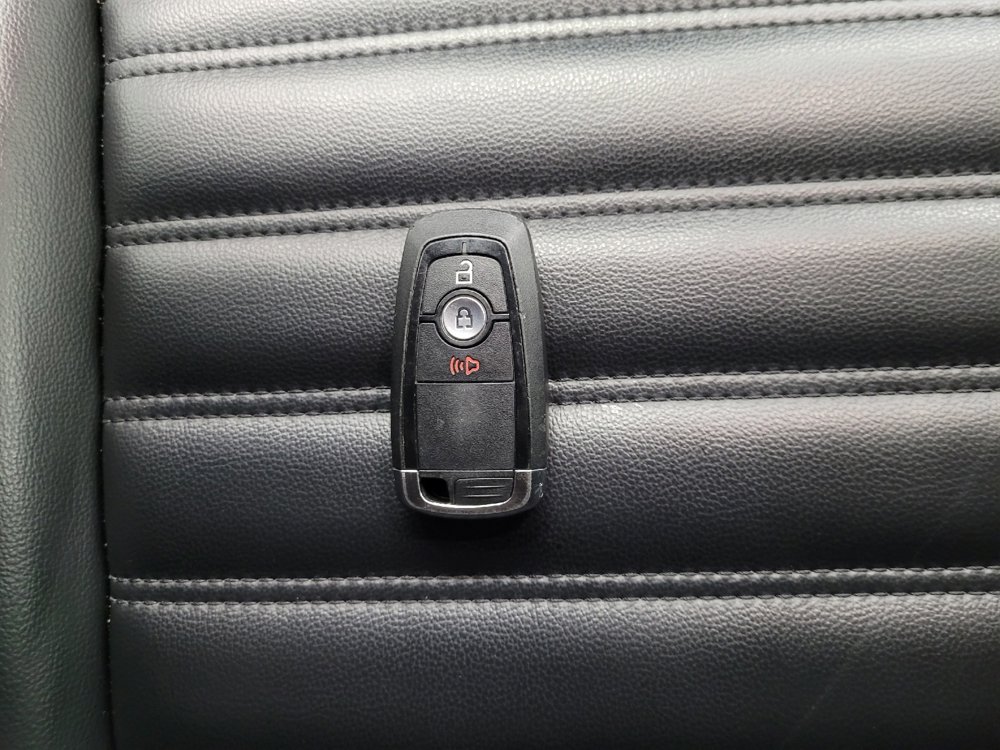 Used 2024 Ford Edge SEL image 32