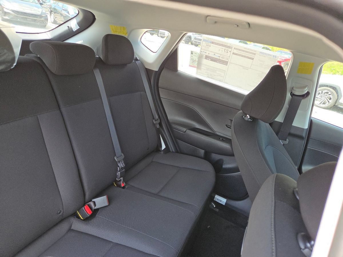 New 2027 Hyundai Kona SE AWD/4WD image 23
