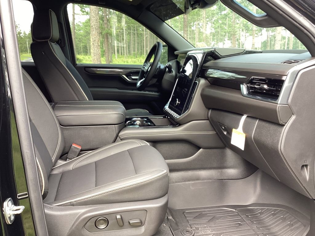 New 2026 GMC Yukon Elevation w/ LPO, Elevation Black Package RWD image 22