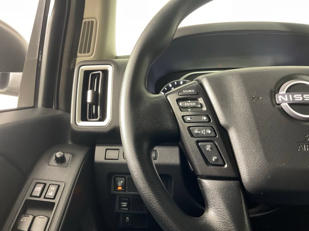 Used 2025 Nissan Frontier SV RWD image 23