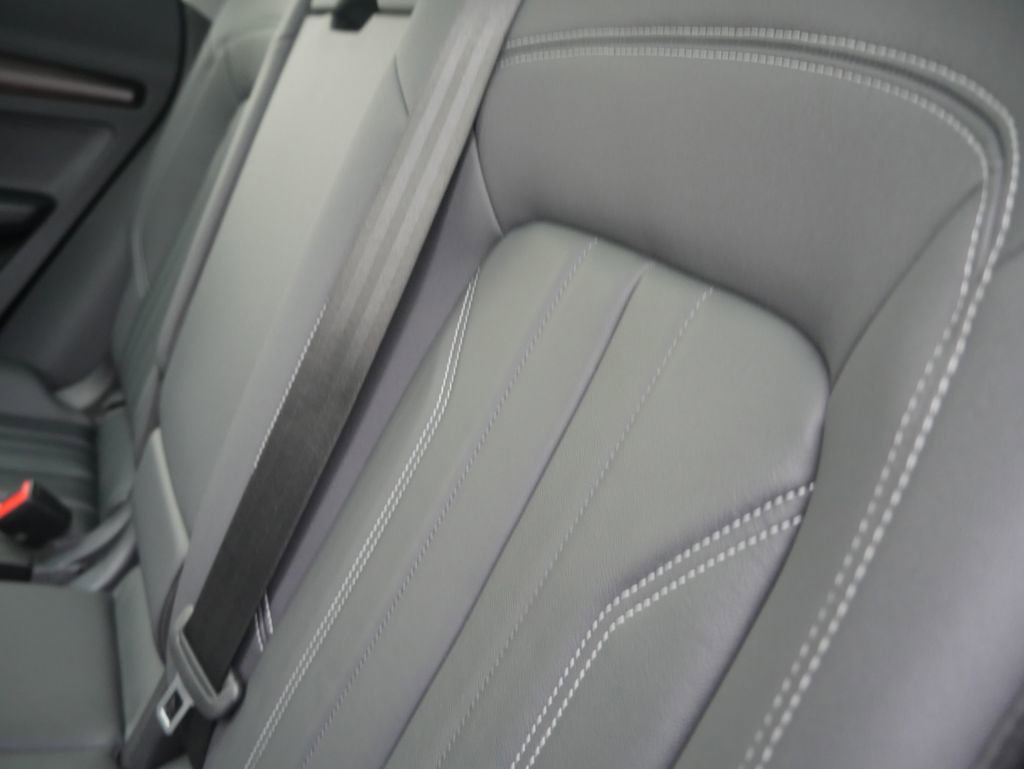 Certified 2023 Audi Q5 2.0T Premium w/ Convenience Package image 24