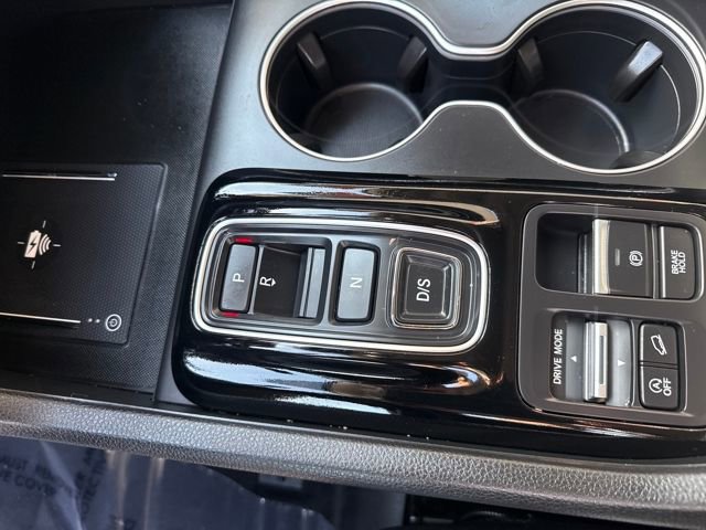 Certified 2025 Honda Pilot Touring image 19