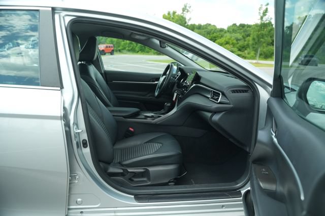 Used 2023 Toyota Camry SE FWD image 20
