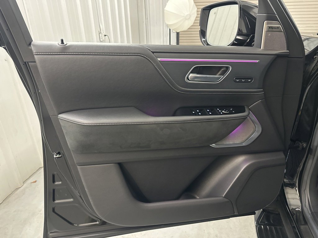 Certified 2025 INFINITI QX80 Sensory image 14