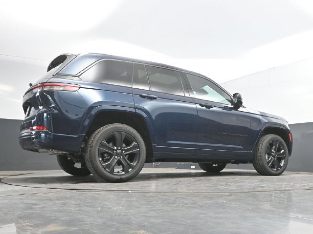 New 2027 Jeep Grand Cherokee Limited AWD/4WD image 59